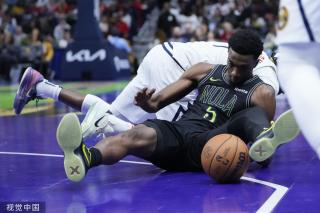 在积分榜竞 在积分榜竞