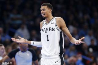 彰显了他在 彰显了他在